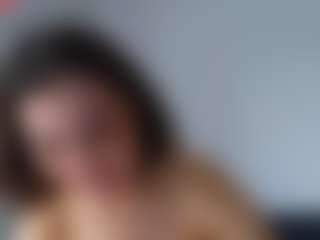 Live cam show with Cleopatra3101 - Brown Hair on Dare Cams