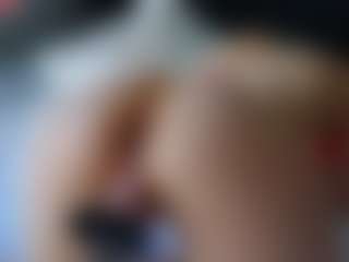 Live cam show with Cleopatra3101 - Lovense on Camsoda