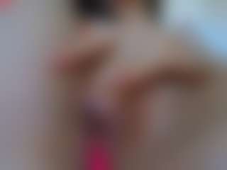 Live cam show with Cleopatra3101 - Shaved Pussy on SmokeAndPoke