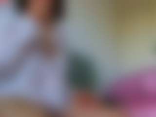 Live cam show with Cleopatra3101 - Spank Brown Hair on TastyBlacksLive