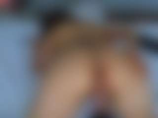 Live-Cam-Show mit Cleopatra3101 - Lovense Petite auf Camsoda