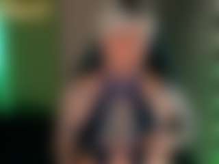 Live cam show with amyhouse - Mature on CamwithHer