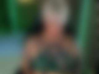 amyhouse's Live Sex Cam Show