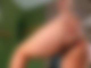 amyhouse's Live Sex Cam Show