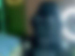 amyhouse MILF webcam performer live streaming