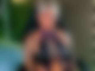 amyhouse's Live Sex Cam Show