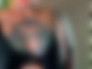 Live cam show with amyhouse - Blonde Hair MILF on Mixed Magazine Live