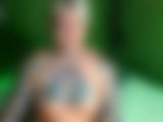 amyhouse's Live Sex Cam Show