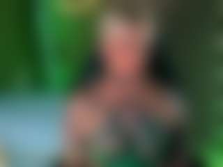 Live cam show with amyhouse - Mature on Camsoda