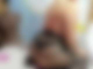 Live cam show with carollsweet - Average on CamwithHer