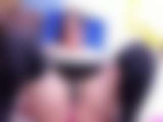 Live cam show with carollsweet - Glasses on crypto-cams