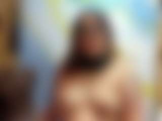 Live cam show with carollsweet - White on Milfs Live | colombia