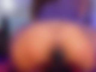 Live cam show with mollyyourslut - Ass Bouncing on Dolls Live