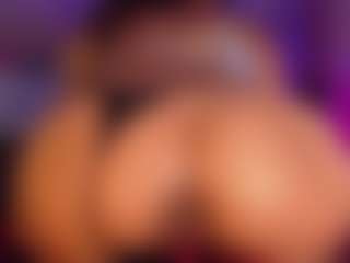 mollyyourslut's Live Sex Cam Show