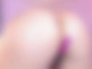 Claire Miller MILF webcam performer live streaming