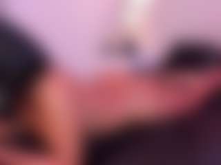 Live cam show with Claire Miller - BBW on TeamSkeetLive