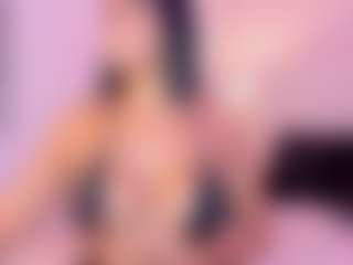 Live cam show with Claire Miller - Interactivetoy on Camsoda