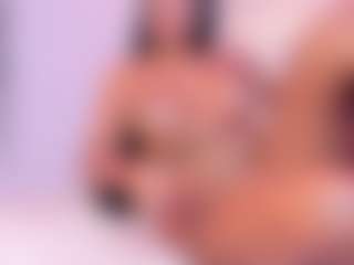 Live cam show with Claire Miller - Athletic BBW on sexylive.show