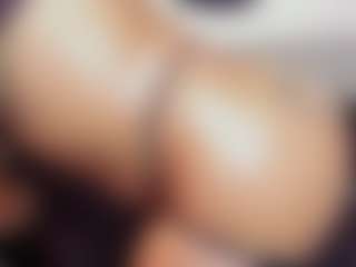 Claire Miller's Live Sex Cam Show