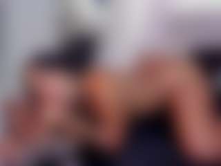 Live cam show with Claire Miller - Public Curvy on crypto-cams