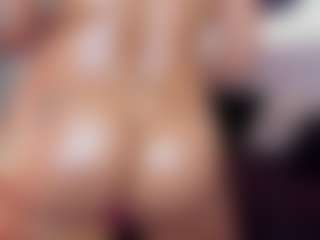 Live cam show with Claire Miller - BBW MILF on Free Soda