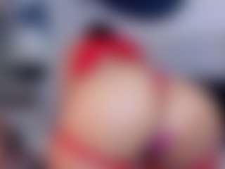 Claire Miller MILF webcam performer live streaming