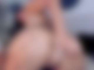 Live cam show with Claire Miller - BBW on milfzrlive.com