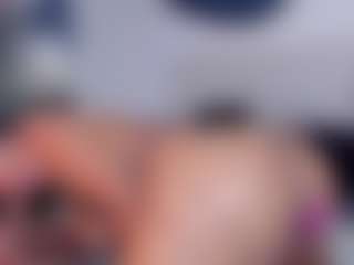 Live cam show with Claire Miller - Amateur on Fit Hotties