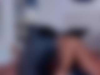 Live cam show with Claire Miller - Amateur Curvy on milfzrlive.com