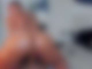 Claire Miller's Live Sex Cam Show