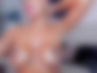 Live cam show with Claire Miller - BBW Shaved Pussy on Camsoda
