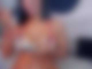 Live cam show with Claire Miller - Big Ass on Hubzter Live