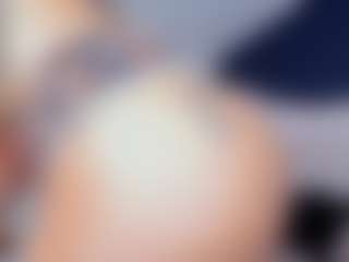 Live cam show with Claire Miller - Striptease on sexylive.show