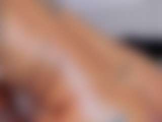 Live cam show with Claire Miller - Flex on Camsoda