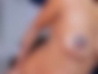 Live cam show with Claire Miller - Big Nipples on Uber Horny