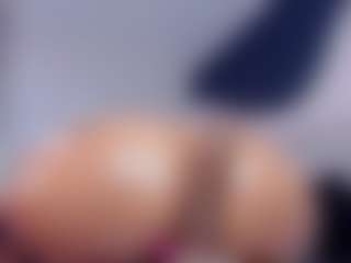 Claire Miller's Live Sex Cam Show