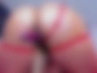 Claire Miller's Live Sex Cam Show