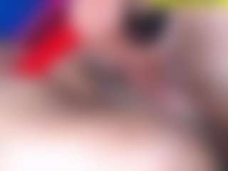 emielyn82's Live Sex Cam Show