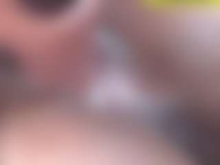 Live cam show with emielyn82 - Ride on eurowanks.com