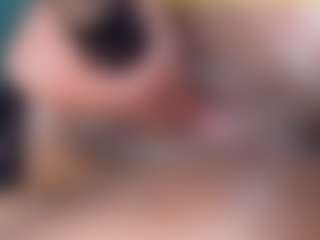 emielyn82's Live Sex Cam Show