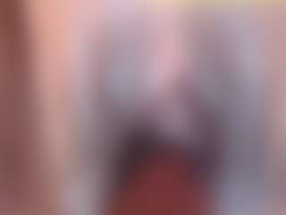 Live cam show with emielyn82 - Fuck on Camsoda