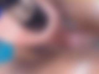 emielyn82's Live Sex Cam Show