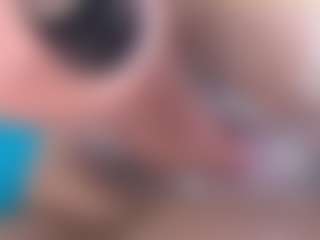 Live cam show with emielyn82 - Dom on CamSextacy