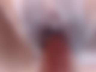 Live cam show with emielyn82 - Dom on AdultVida.com