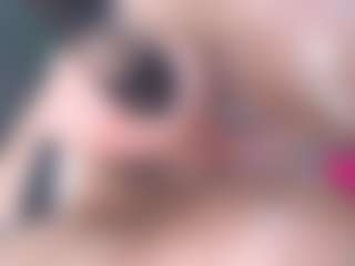 Live cam show with emielyn82 - Shaved on TottyGirls