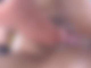 emielyn82's Live Sex Cam Show