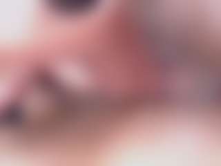 Live cam show with emielyn82 - Spy Mature on CamwithHer