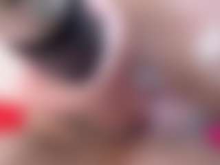 emielyn82's Live Sex Cam Show