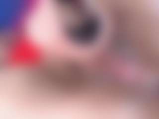 Live cam show with emielyn82 - Ride on hotwifechat.live