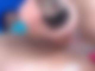 Live cam show with emielyn82 - Dom on sexylive.show